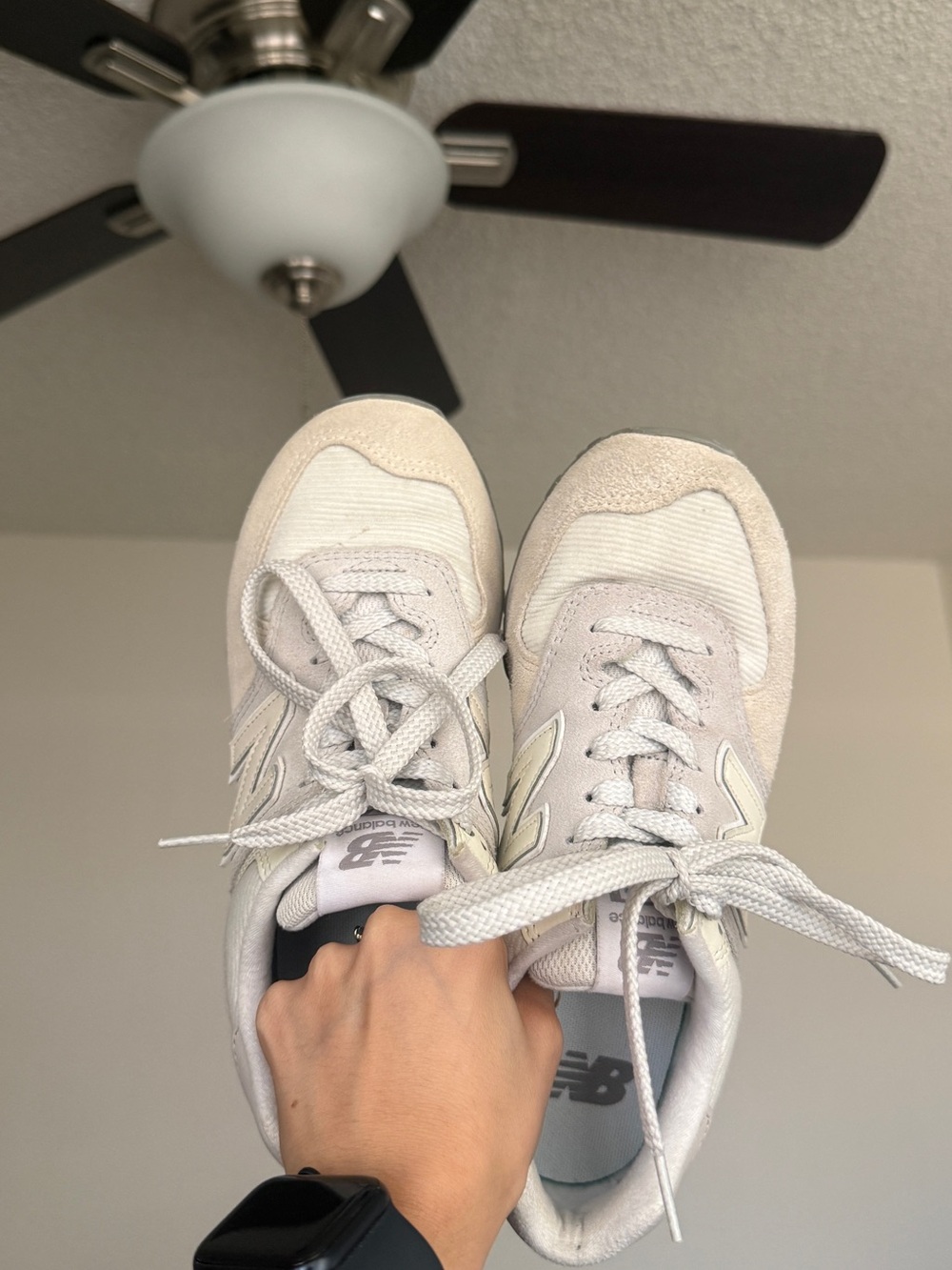 New Balance 574 Women's Cream Lace-Up Sneakers